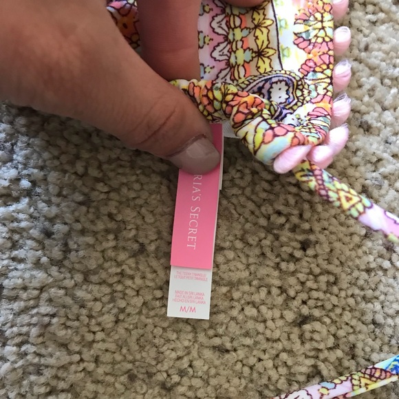 Victoria Secret bikini top - Picture 2 of 2